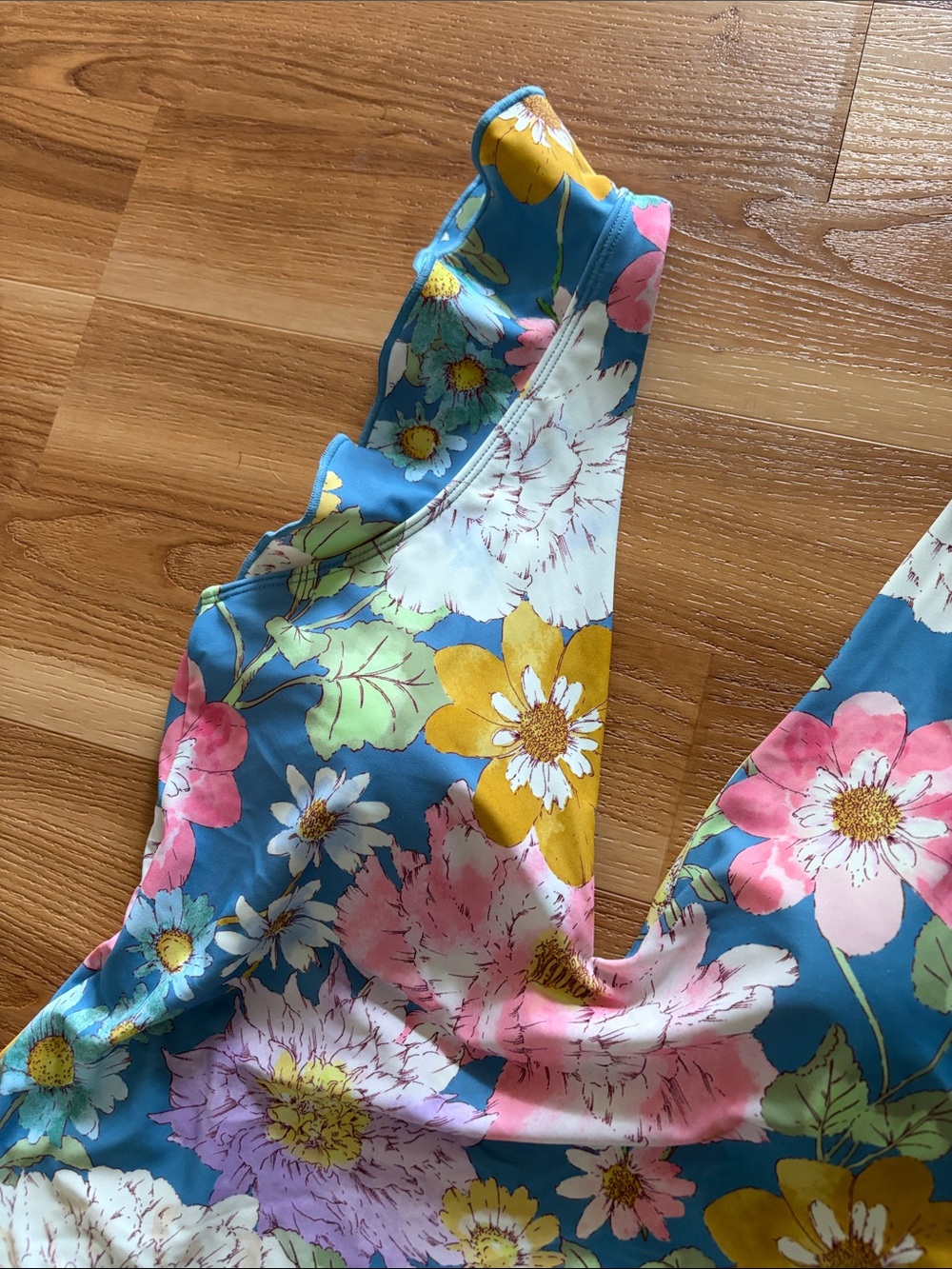 Summersalt The Ruffle Backflip One Piece Swimsuit Country Club Floral - Picture 4 of 10